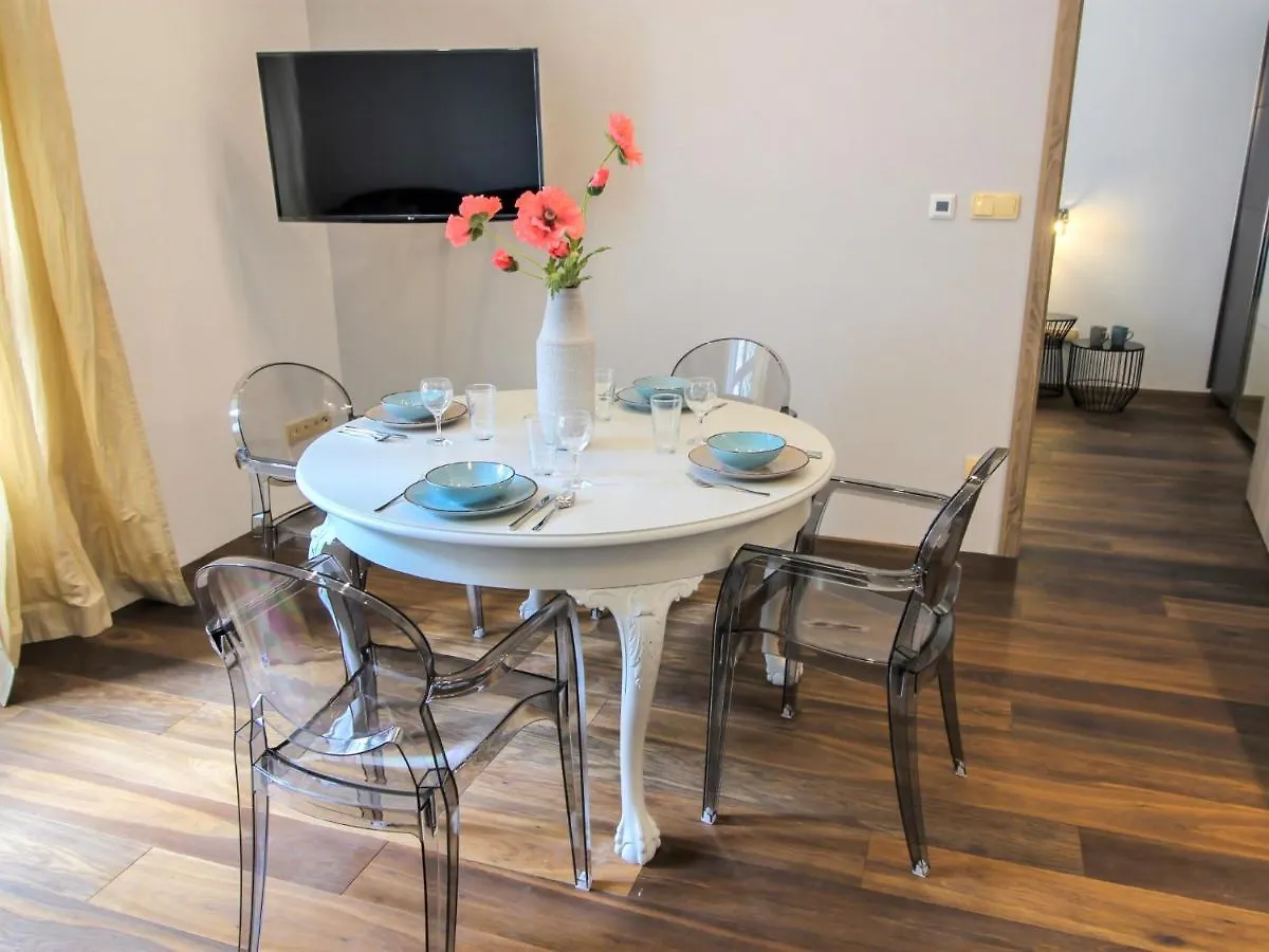 Apartment Kavalirka Prag 0*,